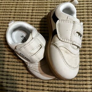 Stride Rite White Kids Sneakers